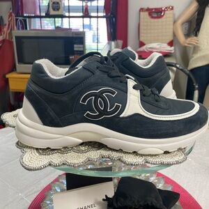 NWOT Authentic Chanel CC Sneakers 39.5EU